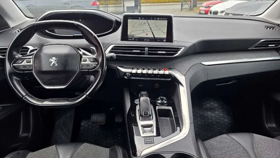 PEUGEOT 3008 -
