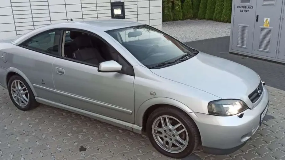 OPEL Astra -