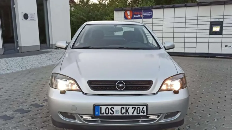 OPEL Astra -