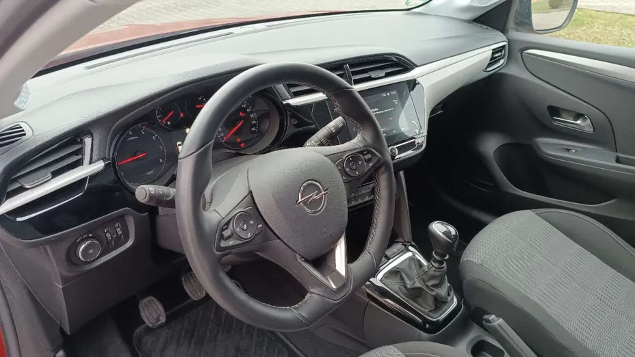 OPEL Corsa -