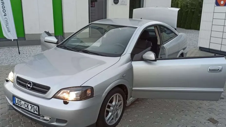 OPEL Astra -