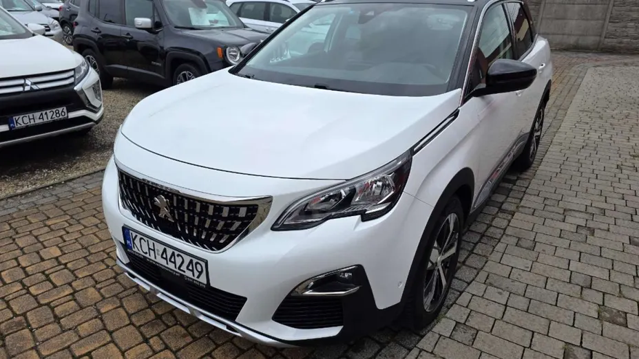 PEUGEOT 3008 -