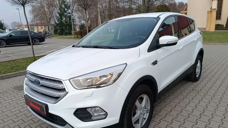 FORD Kuga -