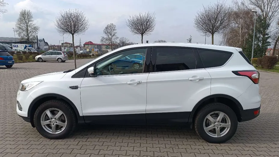 FORD Kuga -