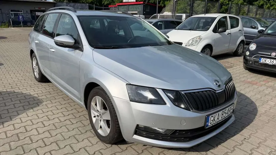 SKODA Octavia -