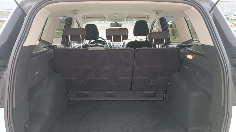 FORD Kuga -
