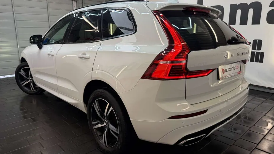VOLVO XC60 -
