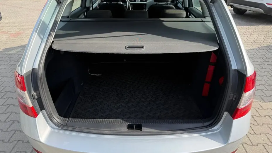 SKODA Octavia -