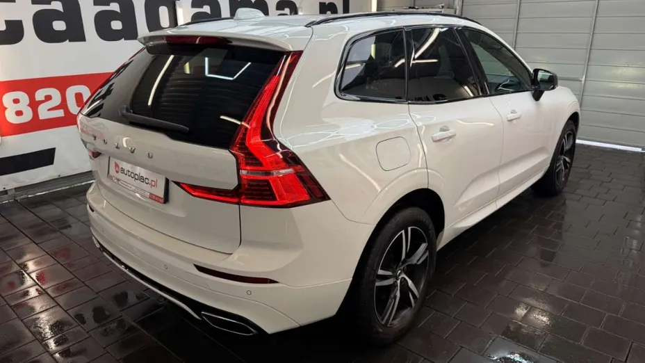 VOLVO XC60 -