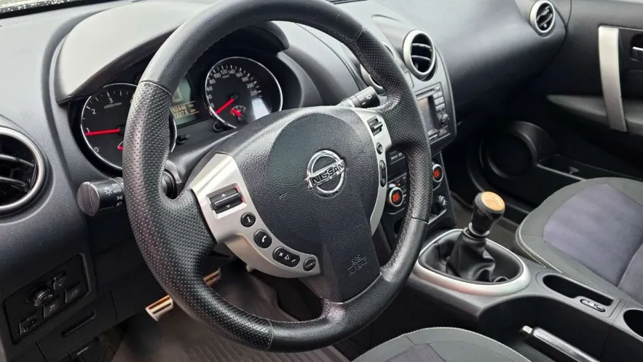 NISSAN Qashqai+2 -