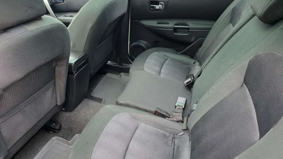 NISSAN Qashqai+2 -