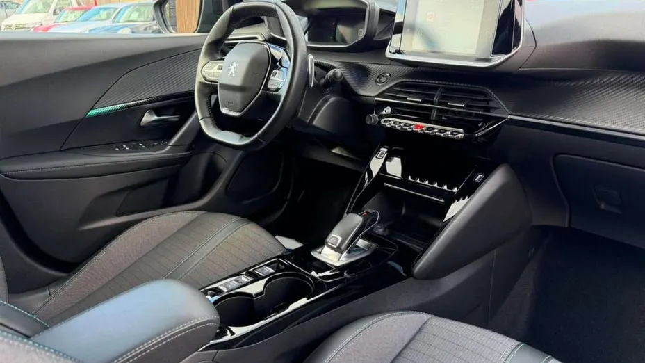 PEUGEOT 2008 -