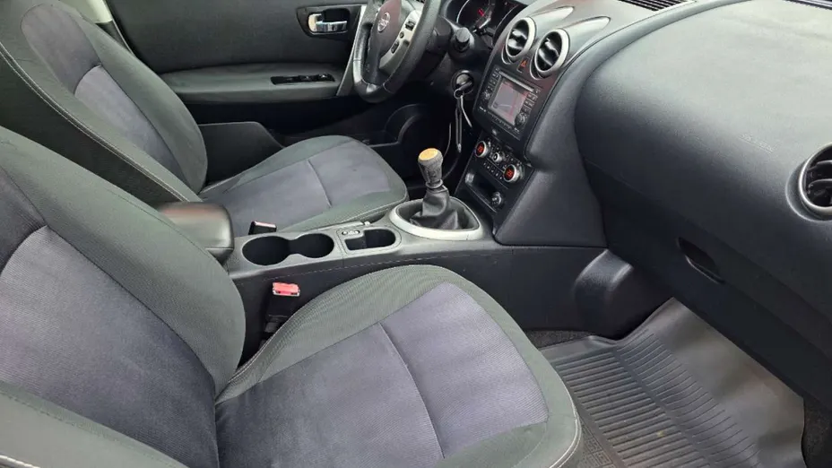 NISSAN Qashqai+2 -