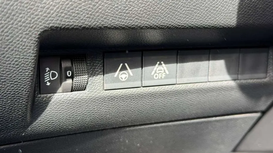 PEUGEOT 2008 -