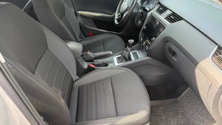 SKODA Octavia -