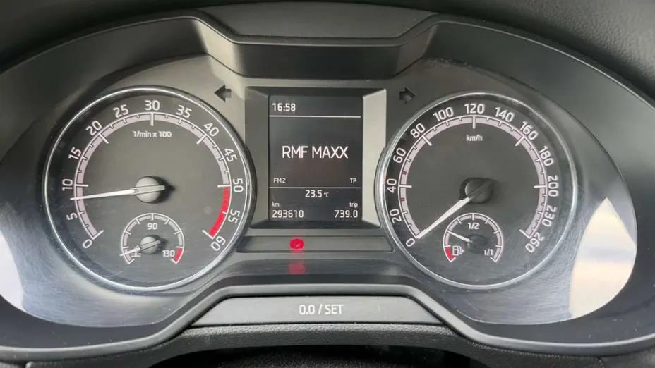 SKODA Octavia -