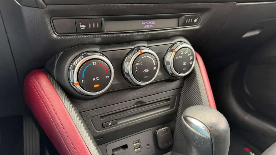 MAZDA CX-3 -