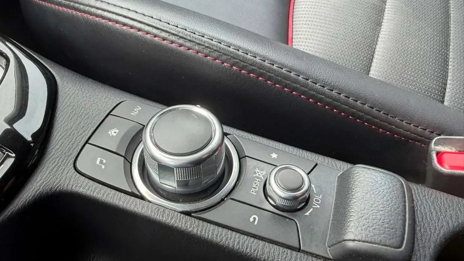 MAZDA CX-3 -