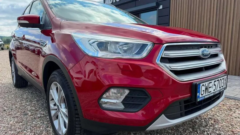 FORD Kuga -