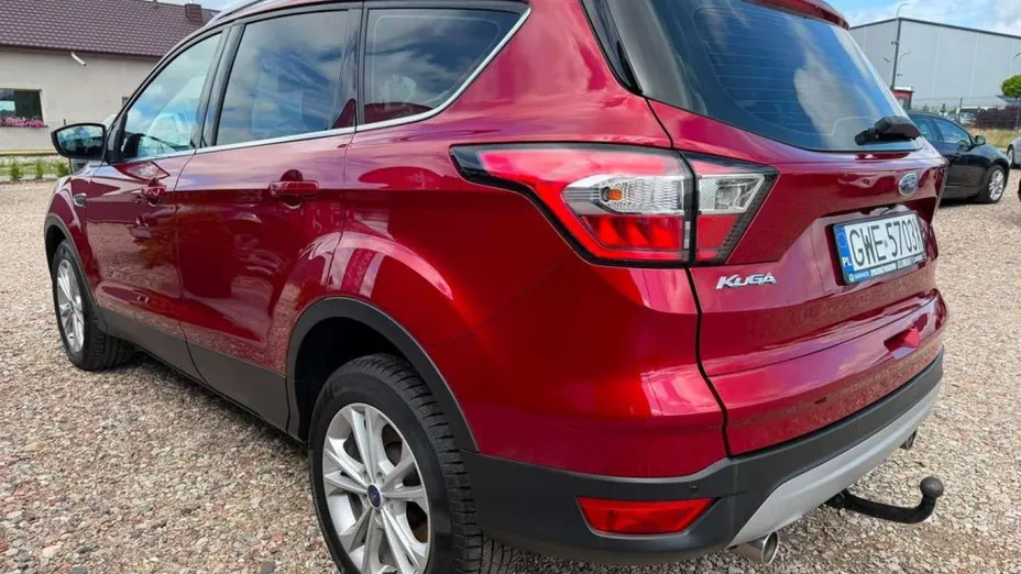 FORD Kuga -