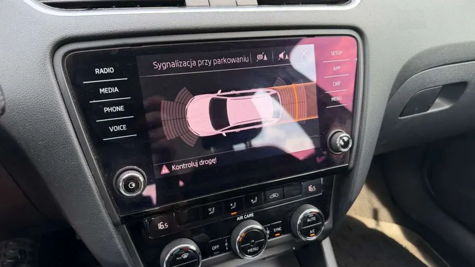 SKODA Octavia -