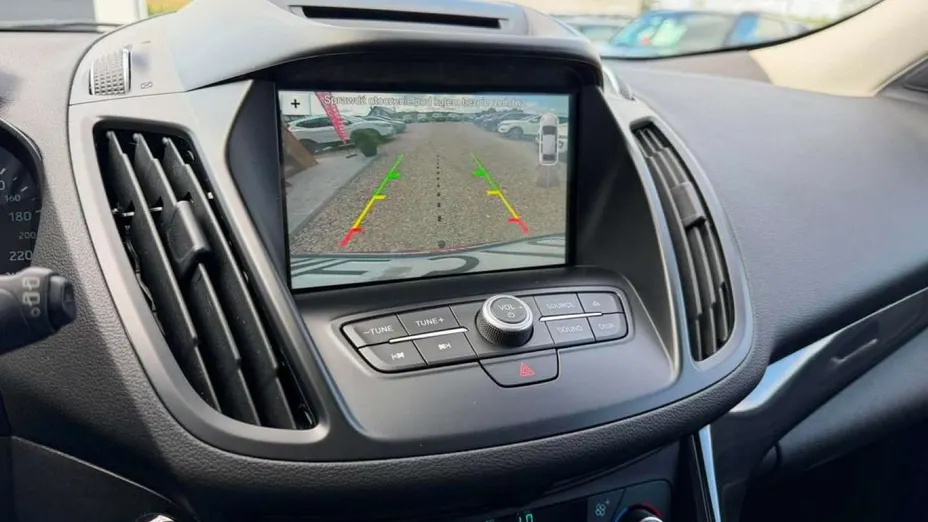 FORD Kuga -