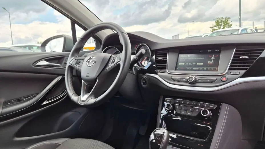 OPEL Astra -
