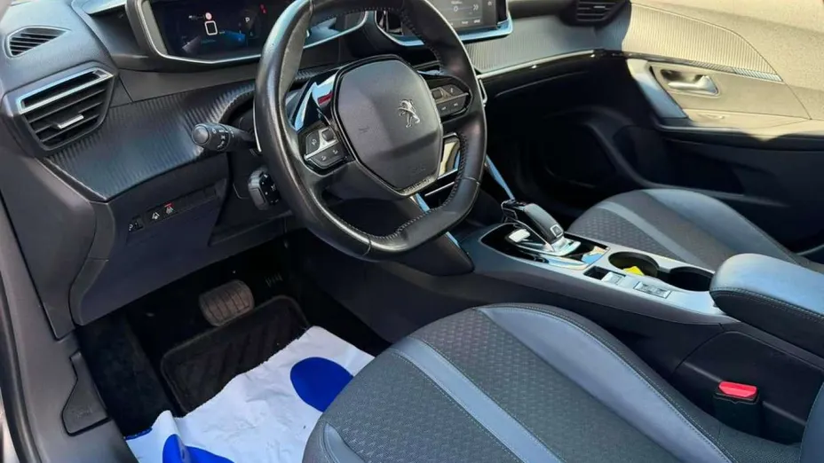 PEUGEOT 2008 -