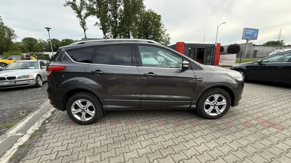 FORD Kuga -