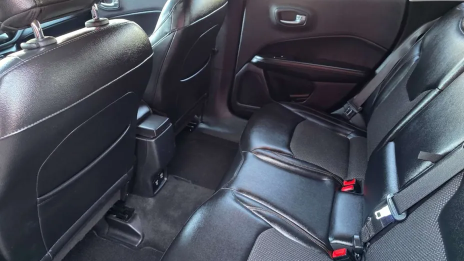 JEEP Compass -