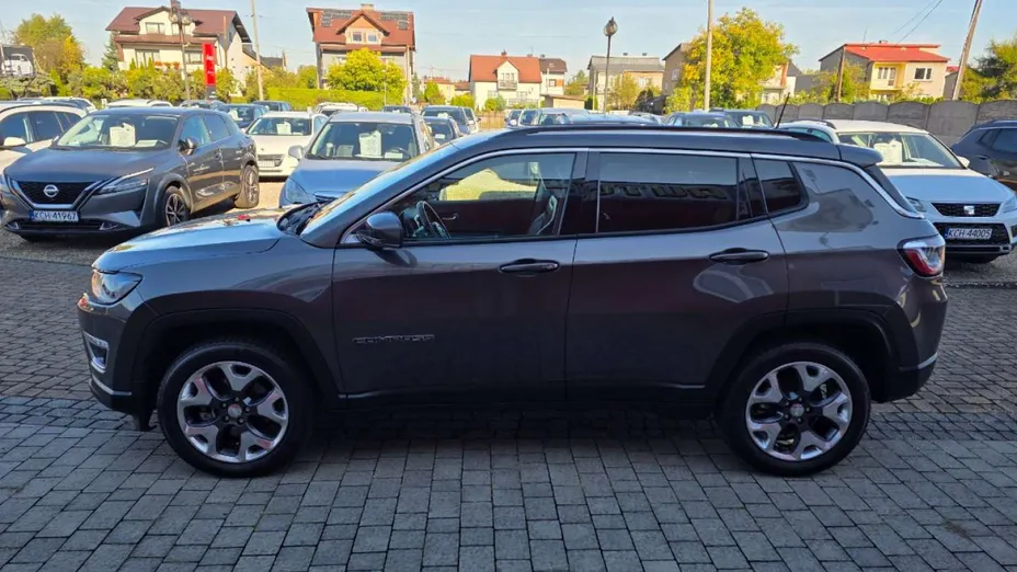 JEEP Compass -