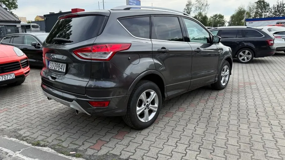 FORD Kuga -