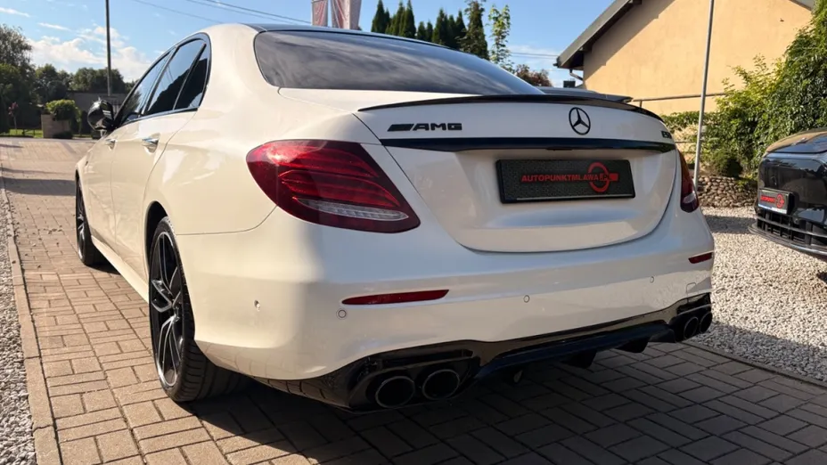 MERCEDES-BENZ E Klasa -