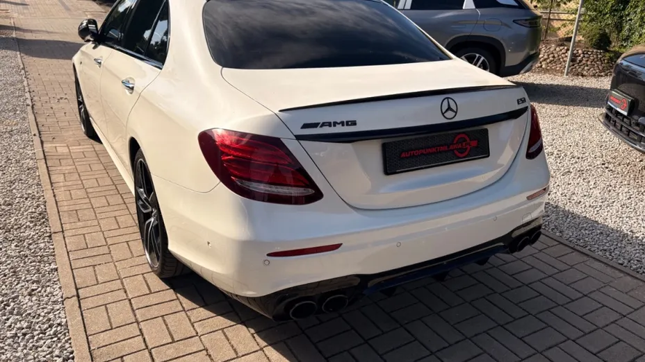 MERCEDES-BENZ E Klasa -