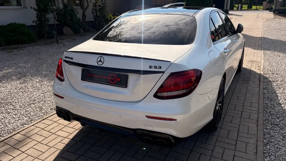 MERCEDES-BENZ E Klasa -