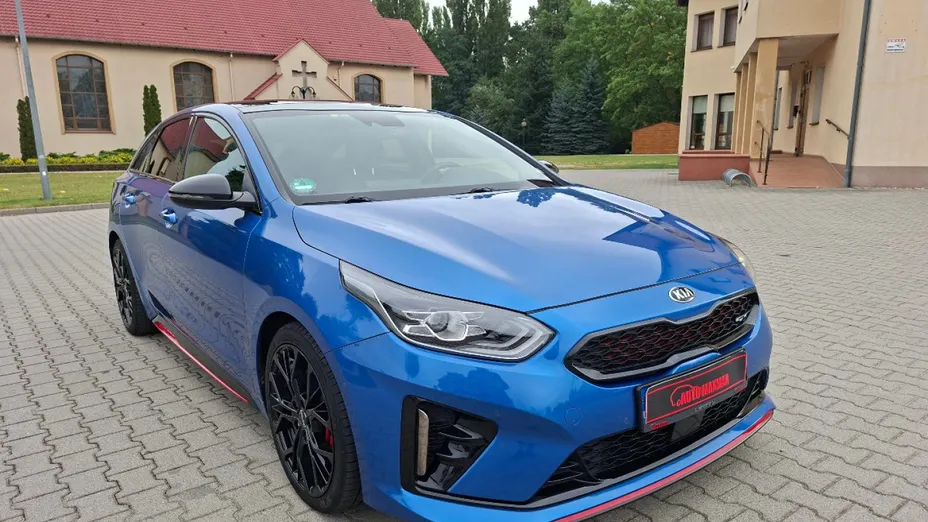 KIA ProCeed -