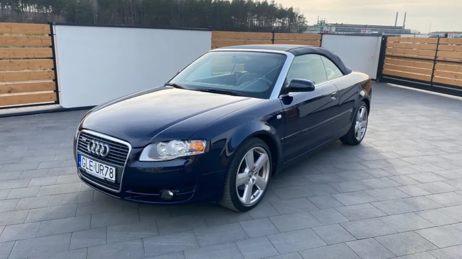 AUDI Cabriolet -