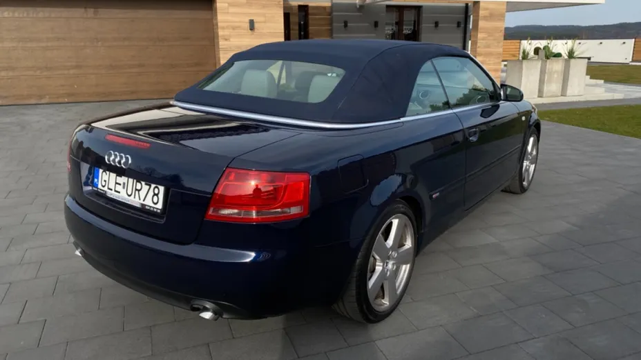 AUDI Cabriolet -