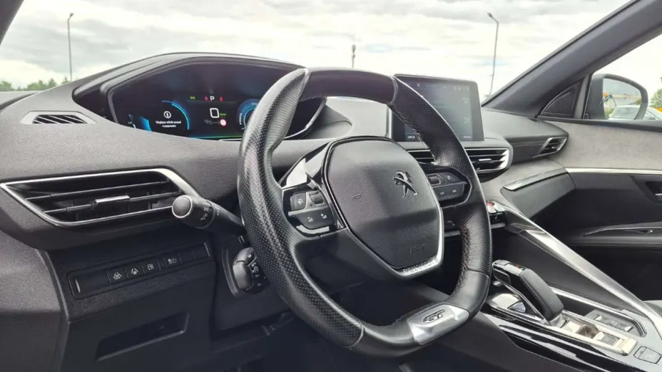 PEUGEOT 3008 -