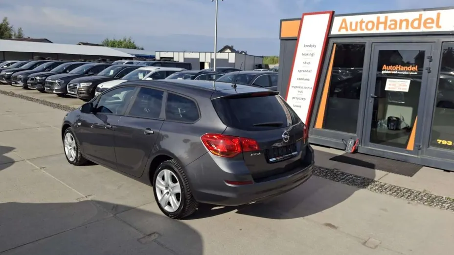 OPEL Astra -