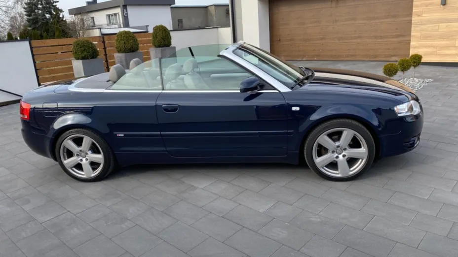 AUDI Cabriolet -