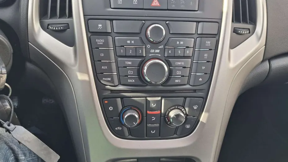 OPEL Astra -