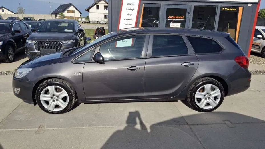 OPEL Astra -