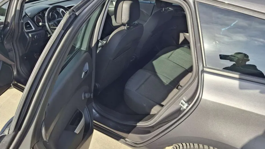 OPEL Astra -