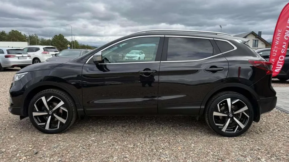 NISSAN Qashqai -