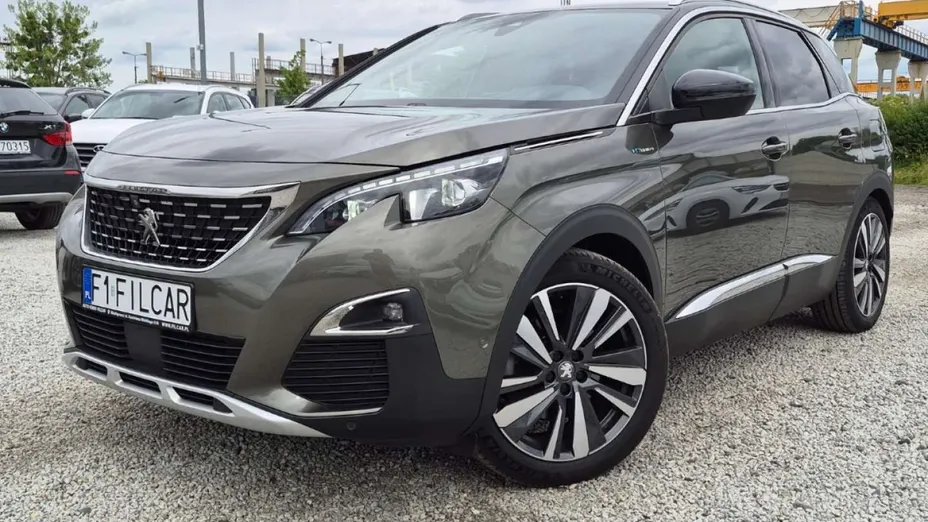 PEUGEOT 3008 -