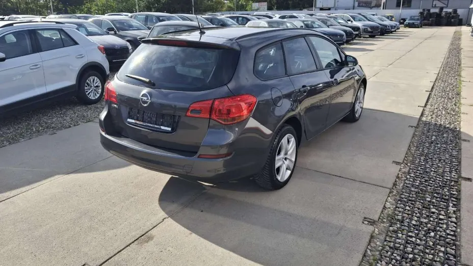 OPEL Astra -
