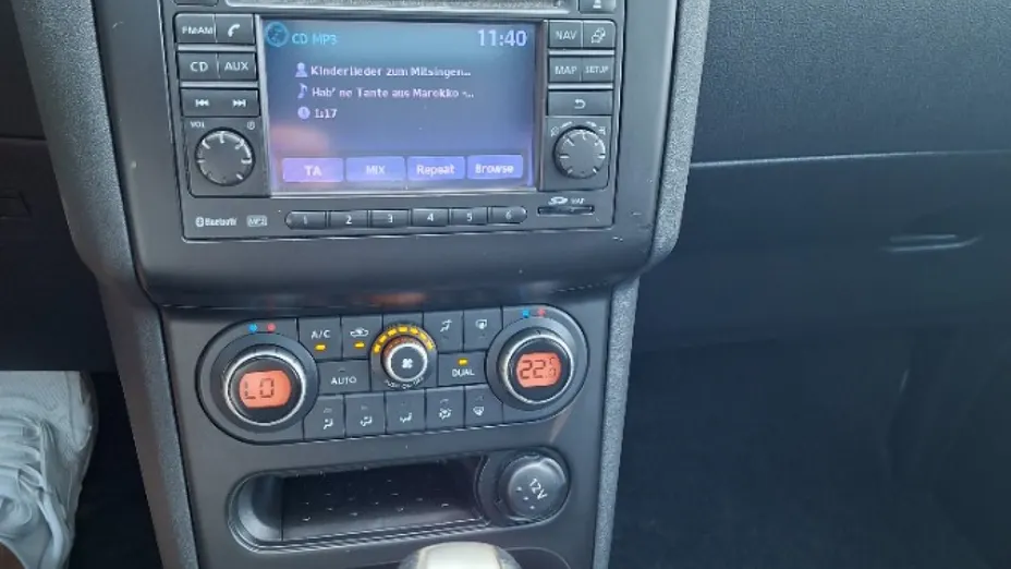 NISSAN Qashqai -
