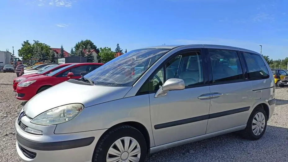 PEUGEOT 807 -
