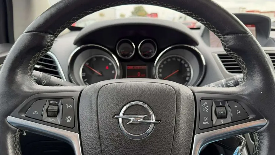 OPEL Mokka -
